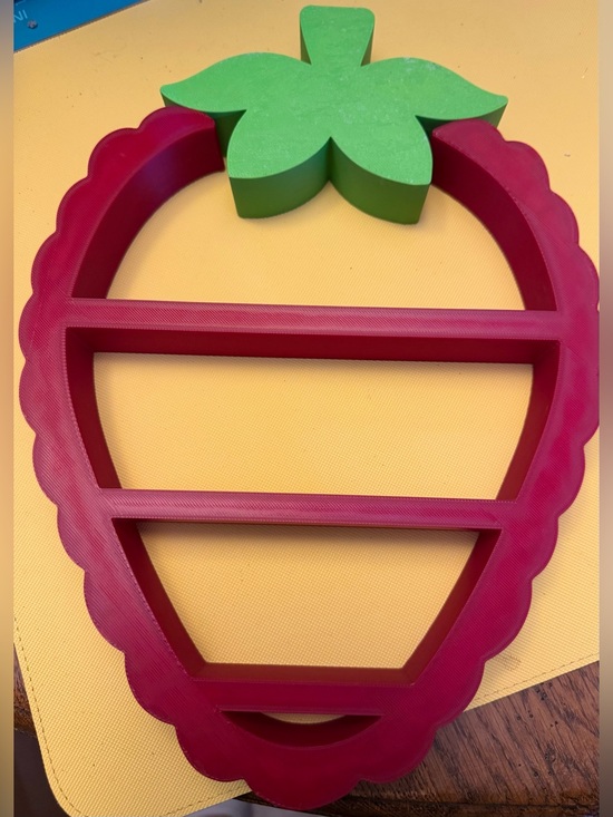 Other - Strawberry Decorative miniature holder Wall Shelf in Red and Green! Set of 2!